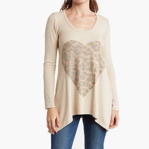 Go Couture Assymetrical Leopard Heart Swing Sweater Size Large
